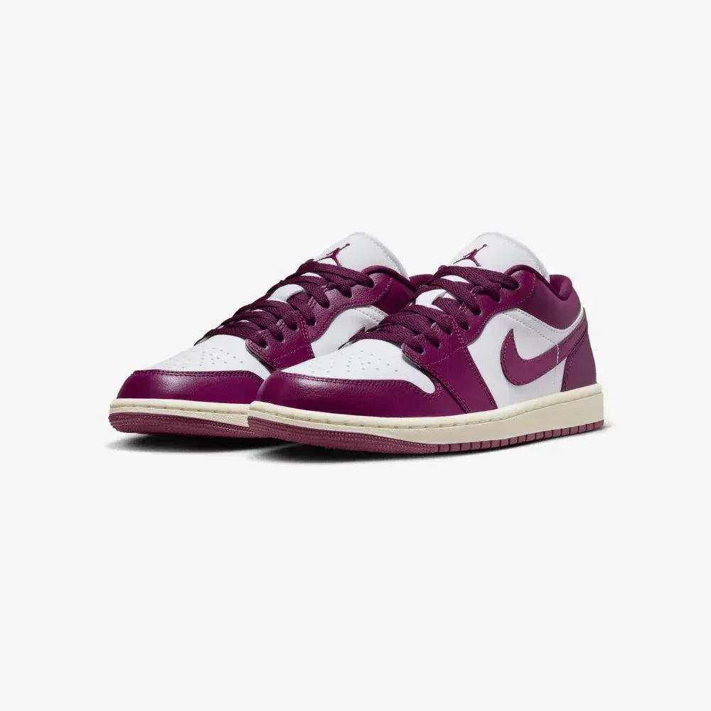 ir Jordan 1 Low Bordeaux Roxo