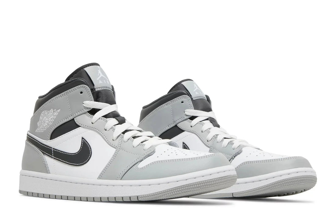 Air Jordan 1 Mid Light Smoke Grey Cinza