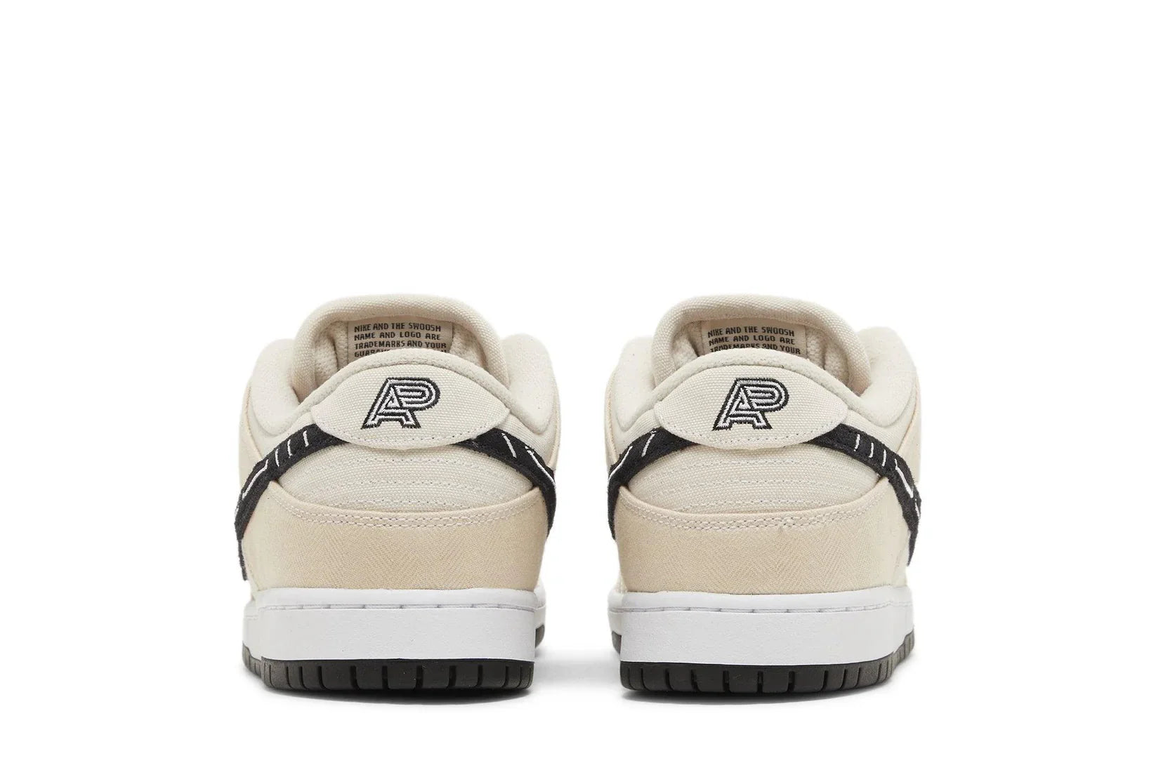 Nike SB Dunk Low Albino & Preto 'Jiu-Jitsu'