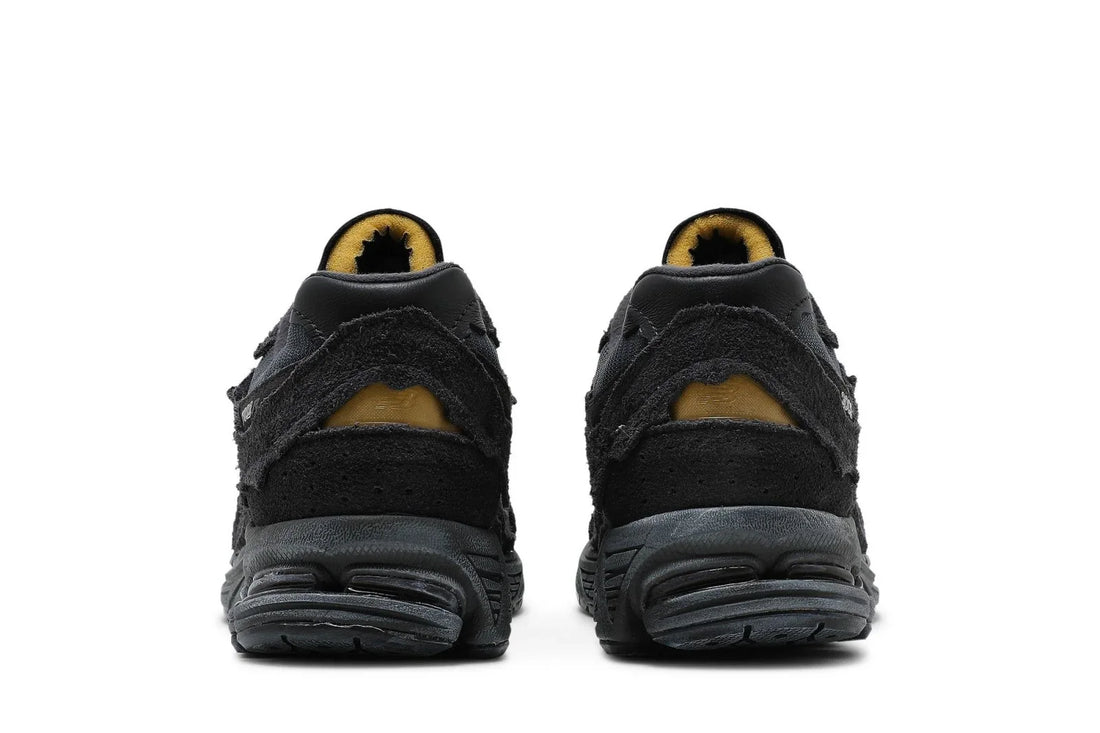 New Balance 2002R Protection Pack Phantom Cinza Camurça Mesh Preto