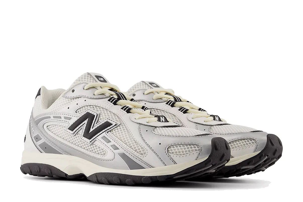 New Balance 204L Silver Metallic Black Prateado