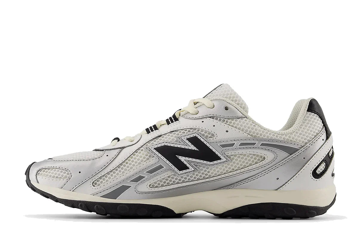 New Balance 204L Silver Metallic Black Prateado