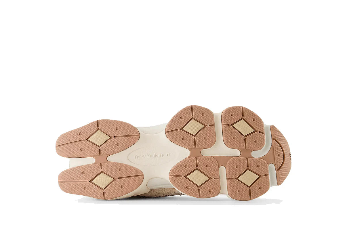 New Balance 9060 Bisque Sea Salt Bege