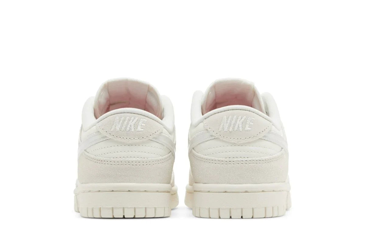 Nike Dunk Low Iridescent Swoosh Bege