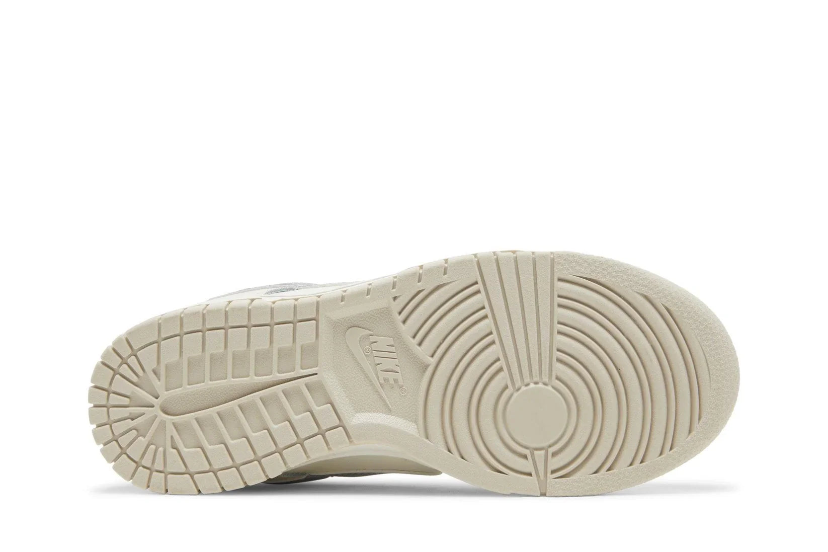 Nike Dunk Low Oxygen Purple Branco