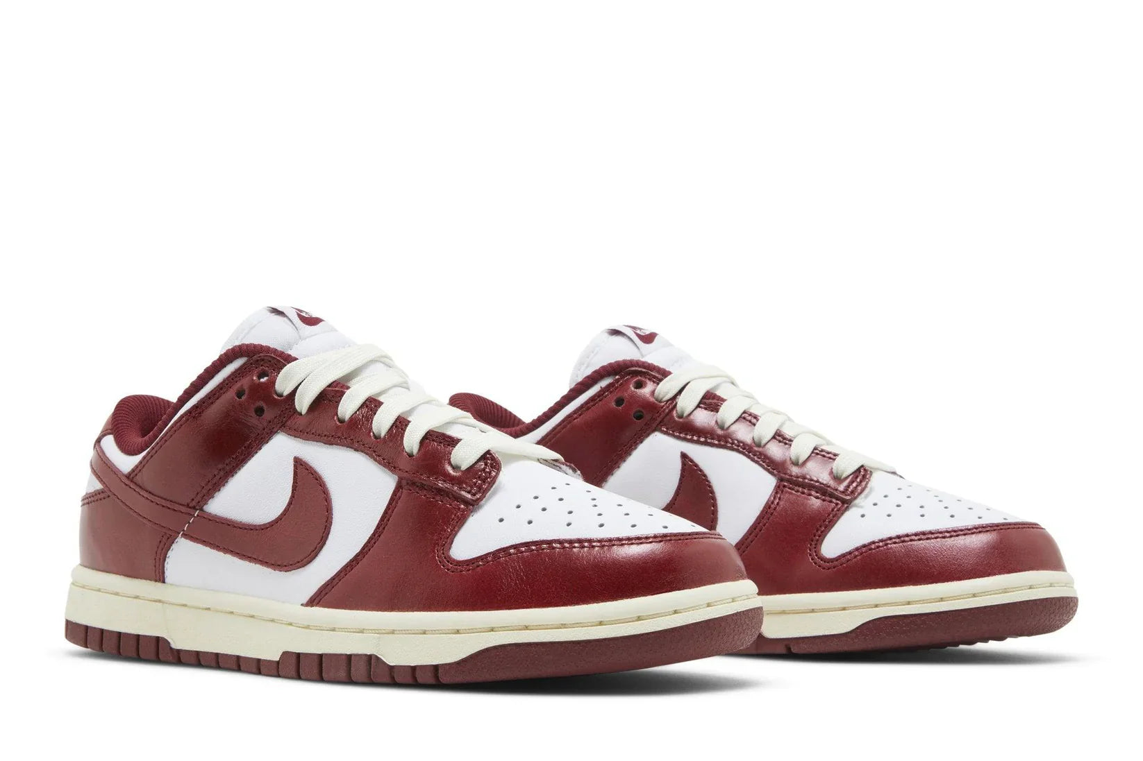 Nike Dunk Low PRM Vintage Team Red Vermelho