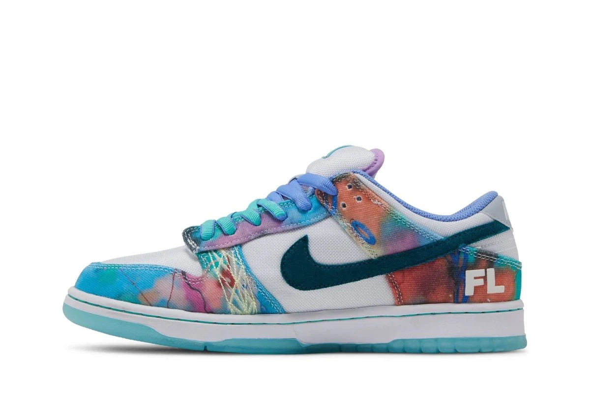 Nike Sb Dunk Low x Futura Skateboard Bleached Aqua Azul