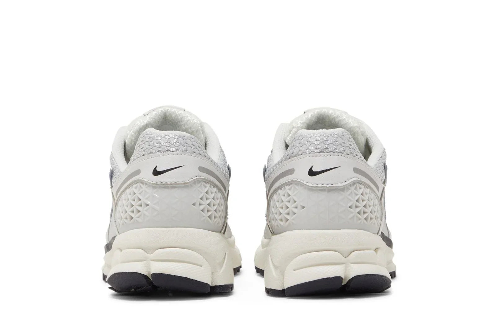 Nike Zoom Vomero 5 Photon Dust Metallic Silver Cinza