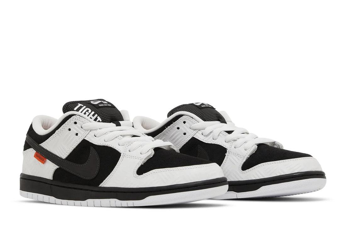 TIGHTBOOTH x Nike SB Dunk Low Pro Black White Preto